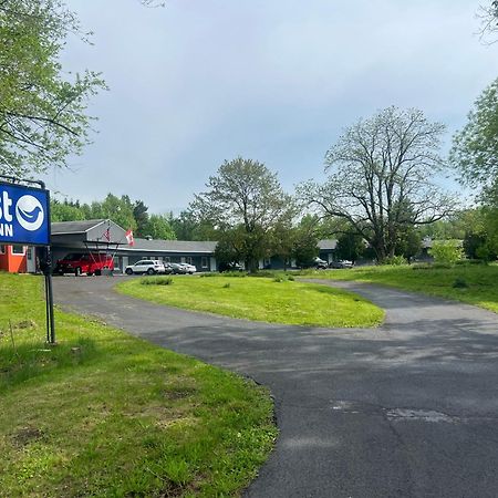 Nest Inn Watertown Buitenkant foto